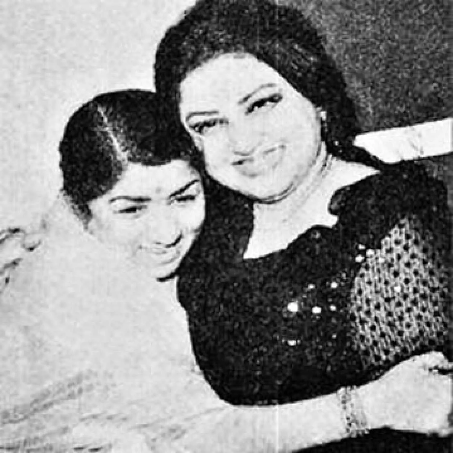 Lata Mangeshkar (Melody Queen of India) & Noor Jehan (Melody Queen of Pakistan)