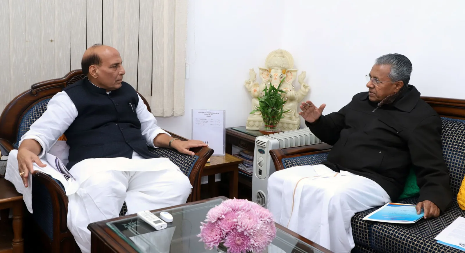 The Chief Minister of Kerala, Shri Pinarayi Vijayan calling on the Union Home Minister, Shri Rajnath Singh, in New Delhi on December 09, 2017.