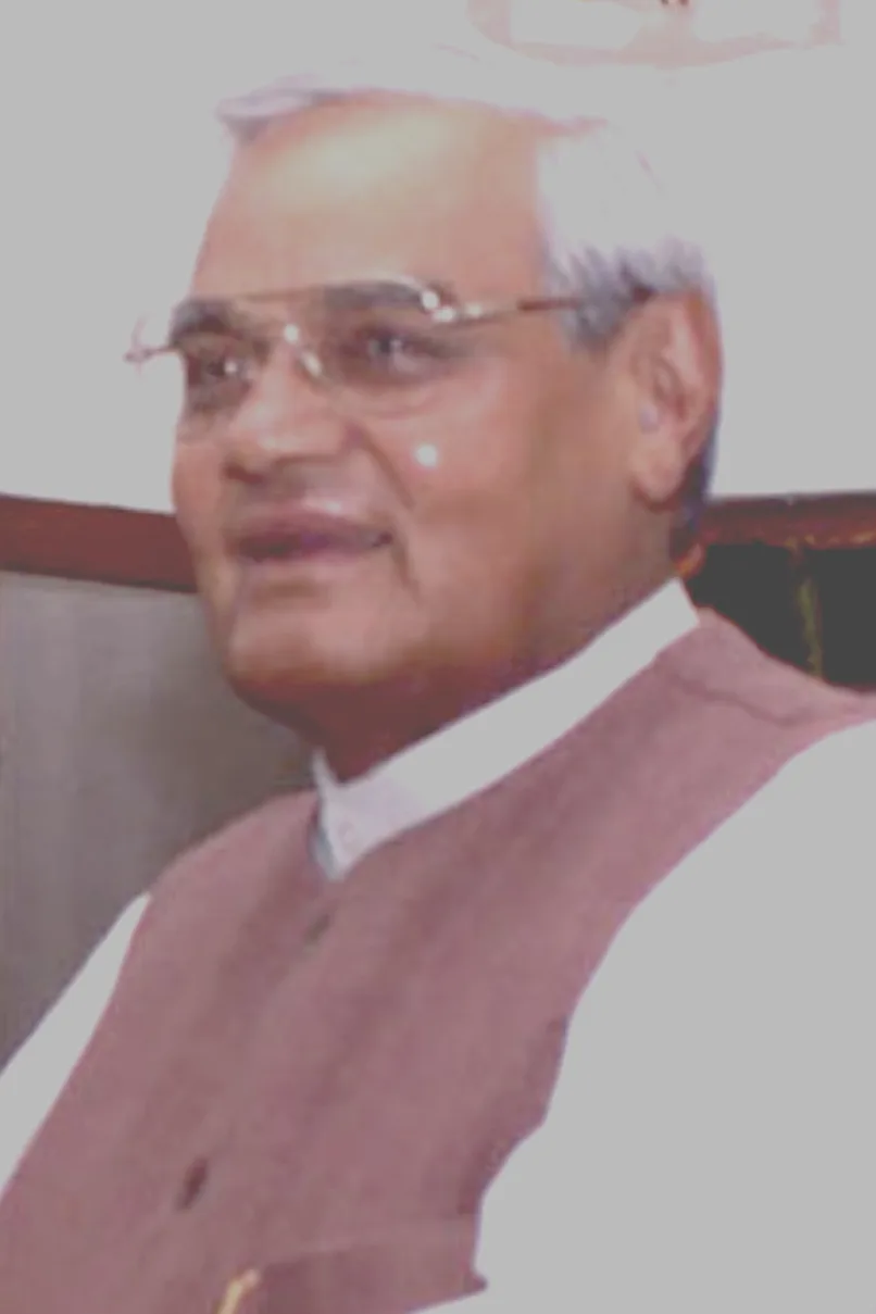 The Prime Minister Dr. Manmohan Singh with the former Prime Minister Shri Atal Bihari Vajpayee in New Delhi on May 24, 2004 (Monday).